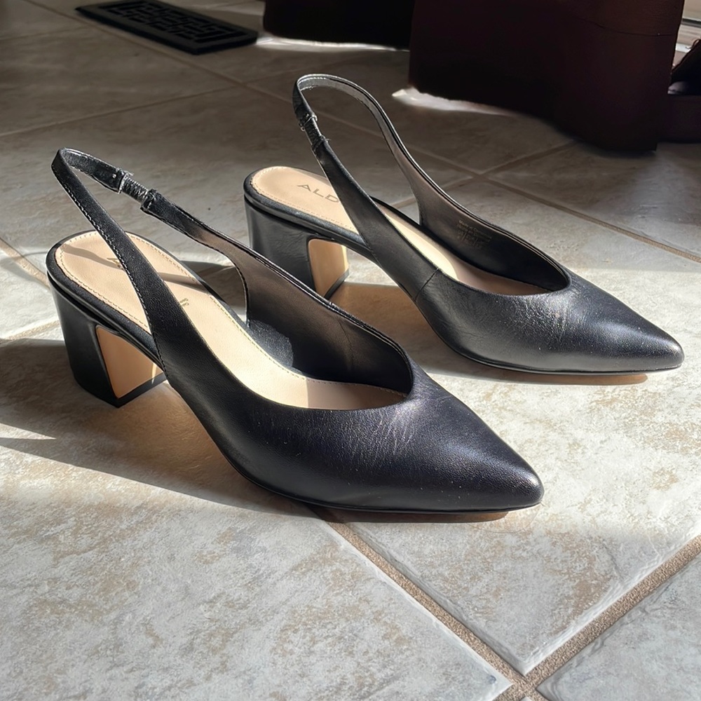 Genuine leather point toe sling backs